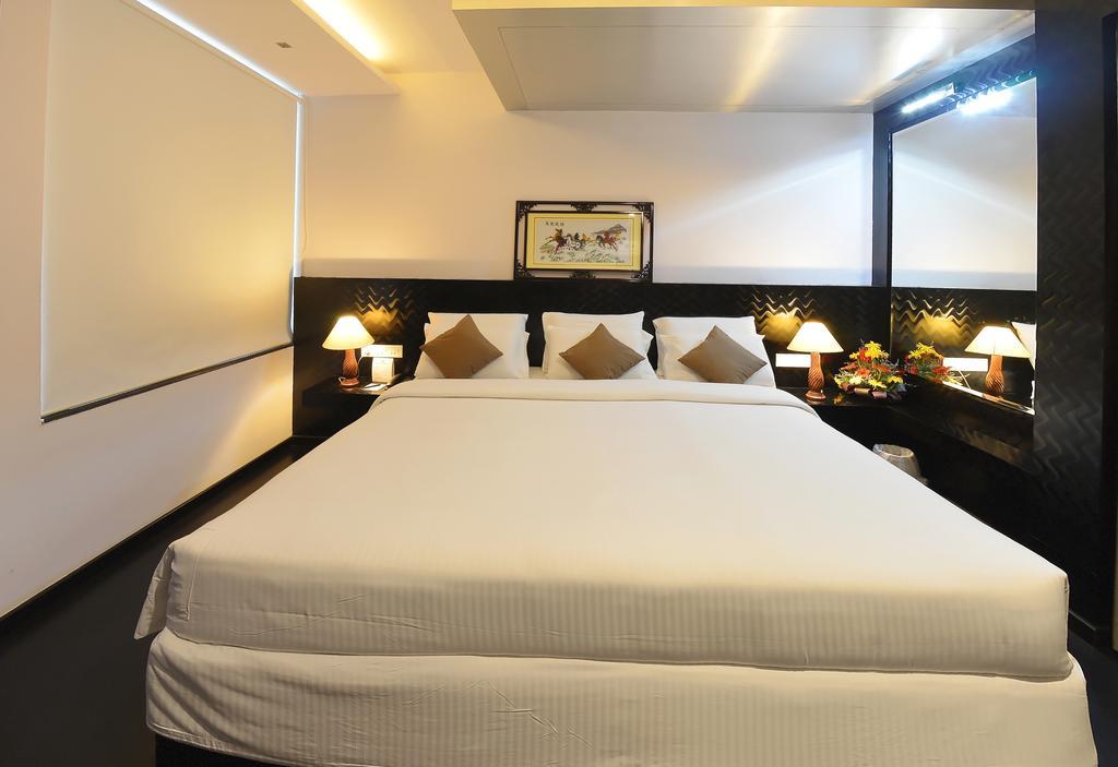 Hotel Gokulam Park Csennai Kültér fotó