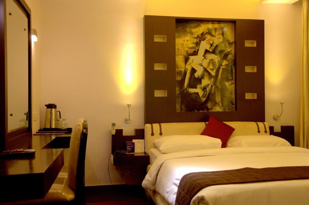 Hotel Gokulam Park Csennai Kültér fotó