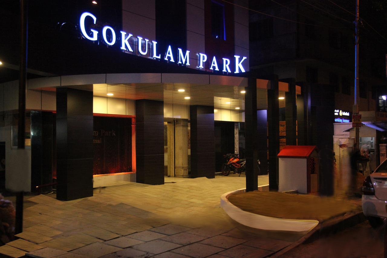 Hotel Gokulam Park Csennai Kültér fotó