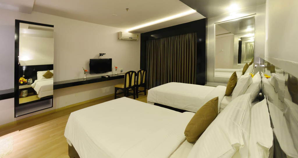 Hotel Gokulam Park Csennai Kültér fotó
