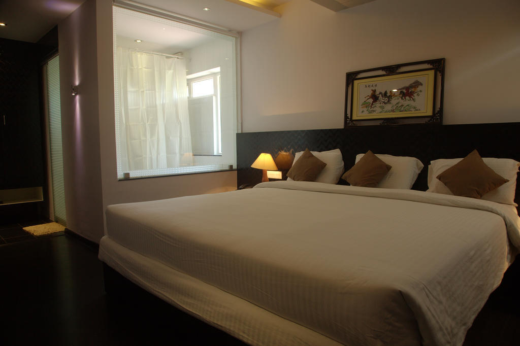 Hotel Gokulam Park Csennai Kültér fotó